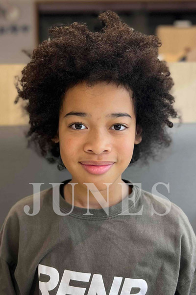 レオン　タカセ