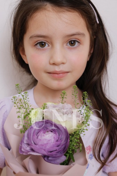 マヤ　ファデン