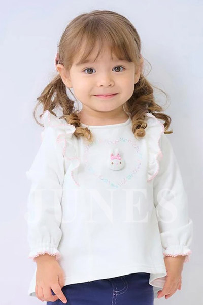 モニカ　ヤマザキ