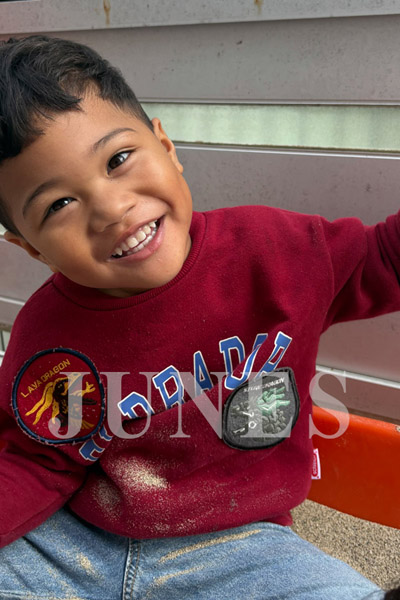 ルイ　ヌクシナ