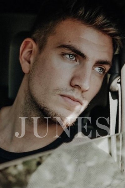 アドリア　ゴンザレス