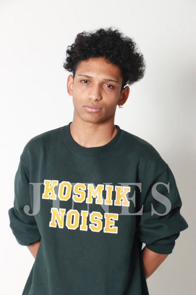 アダム　アルシャッド