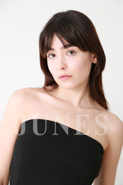 ニナコ　シロカゼ