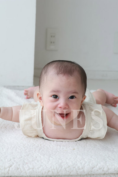 エイプリル　イワグ